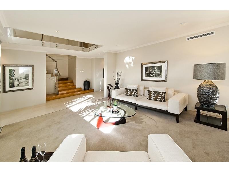 20 Orsino Boulevard, North Coogee WA 6163