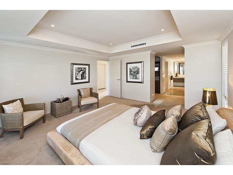 20 Orsino Boulevard, North Coogee WA 6163