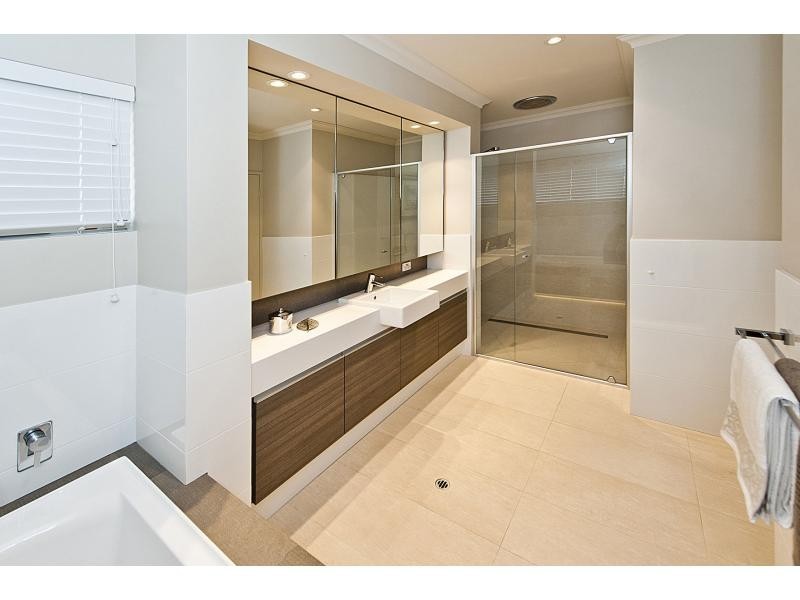 20 Orsino Boulevard, North Coogee WA 6163