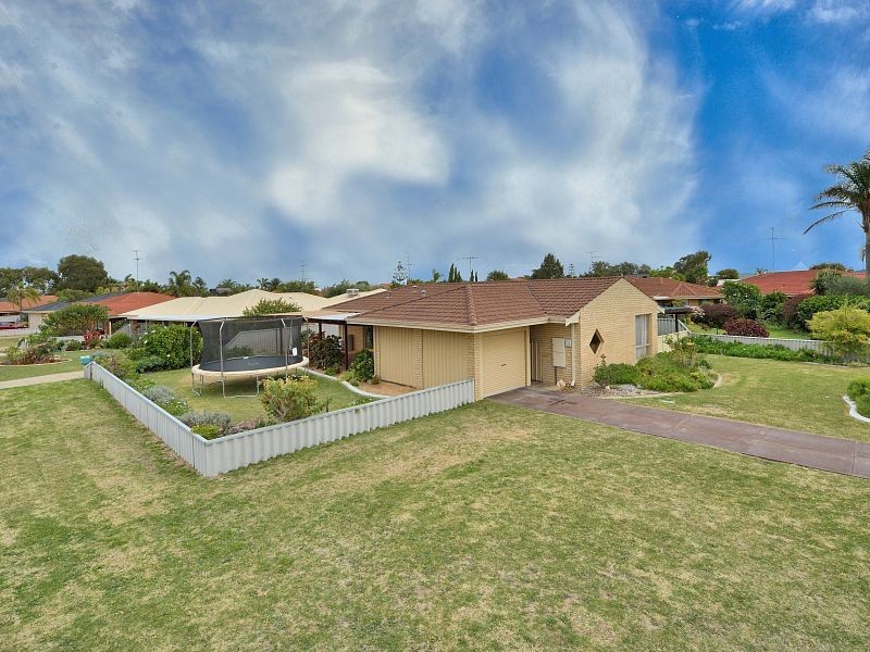 6 Ash Court, Halls Head WA 6210