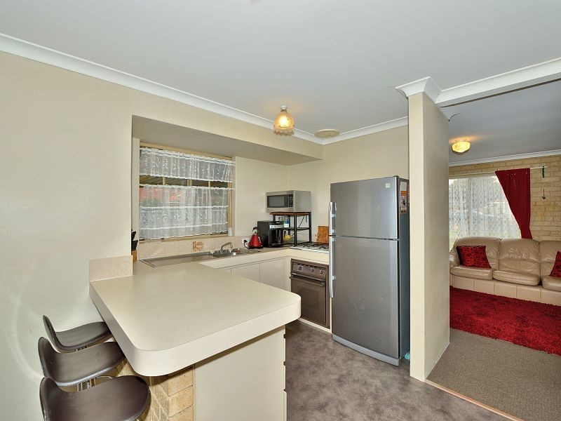 6 Ash Court, Halls Head WA 6210