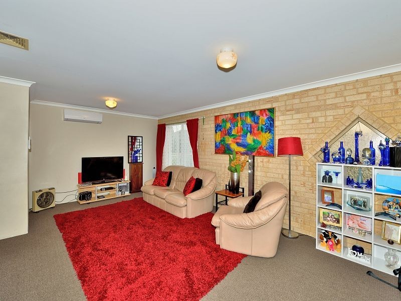 6 Ash Court, Halls Head WA 6210