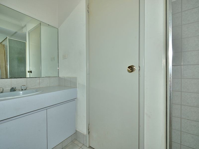 6 Ash Court, Halls Head WA 6210