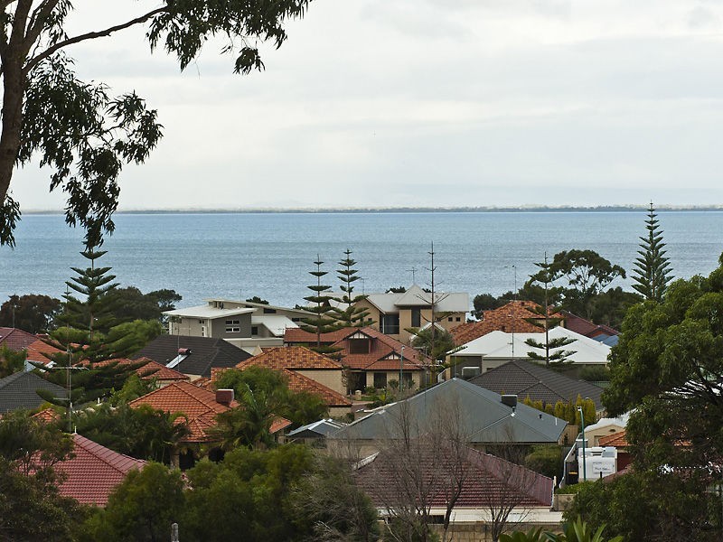 8 Argosy Street, Falcon WA 6210