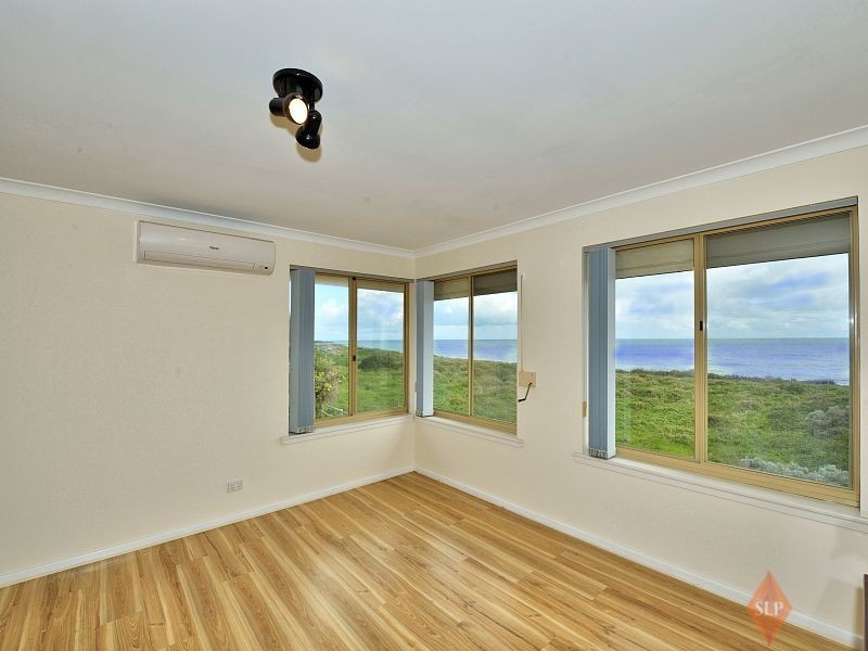 2/113 Janis Street, Halls Head WA 6210