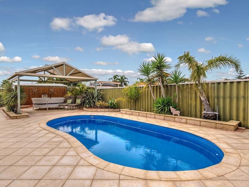 16 La Manche Avenue, Port Kennedy WA 6172