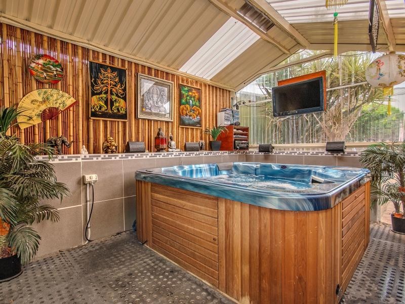 16 La Manche Avenue, Port Kennedy WA 6172