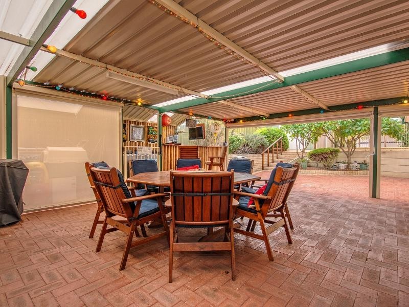 16 La Manche Avenue, Port Kennedy WA 6172