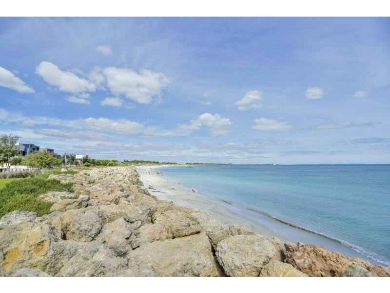 21/37 Orsino Boulevard, North Coogee WA 6163