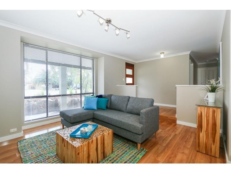 15 Alocasia Close, South Lake WA 6164