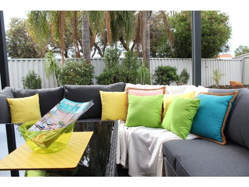 15 Alocasia Close, South Lake WA 6164