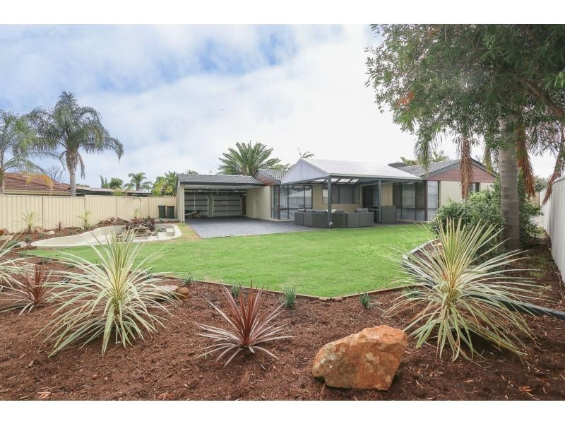 15 Alocasia Close, South Lake WA 6164