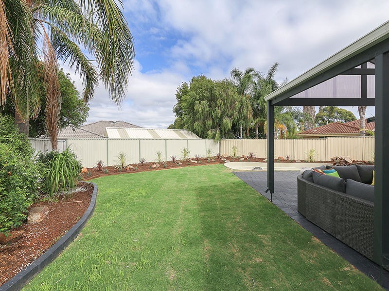 15 Alocasia Close, South Lake WA 6164
