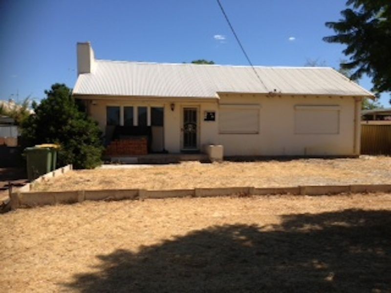 390 Knutsford Avenue, Kewdale WA 6105