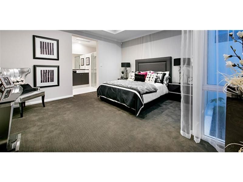 24 Midsummer Avenue, Jindalee WA 6036