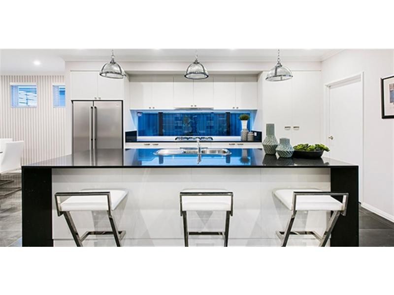 24 Midsummer Avenue, Jindalee WA 6036