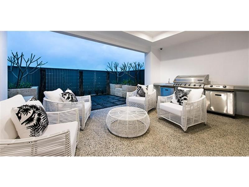 24 Midsummer Avenue, Jindalee WA 6036