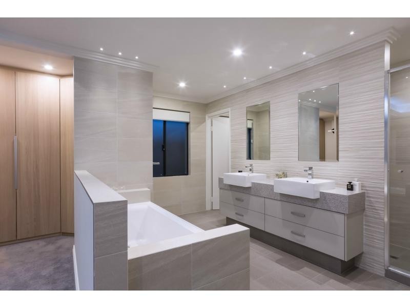 64 Raeside Drive, Landsdale WA 6065