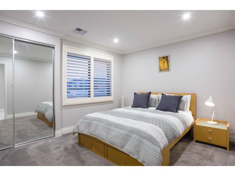 64 Raeside Drive, Landsdale WA 6065