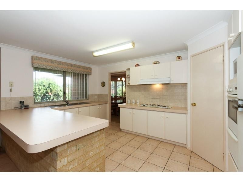 21 Havenvale Crescent, Dianella WA 6059