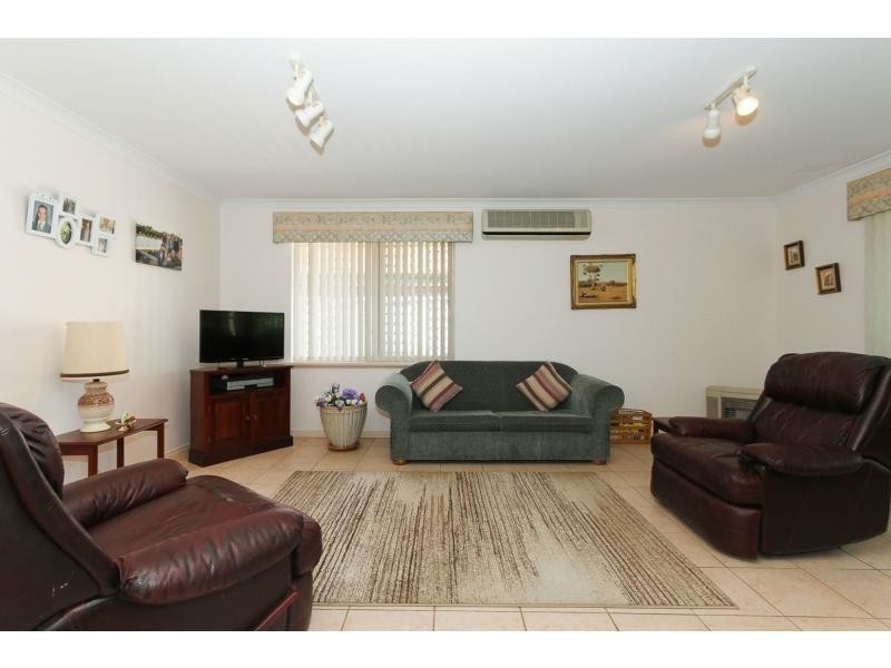 21 Havenvale Crescent, Dianella WA 6059