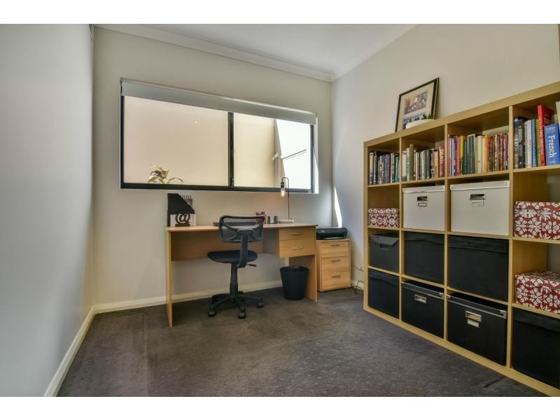 43 Woodhall Street, Stirling WA 6021