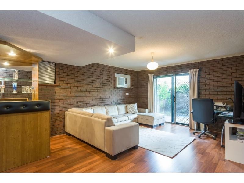 30 Giralt Road, Marangaroo WA 6064