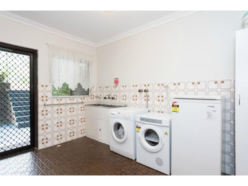 30 Giralt Road, Marangaroo WA 6064