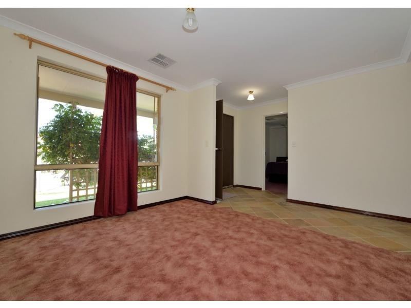 17 Manta Court, Warnbro WA 6169