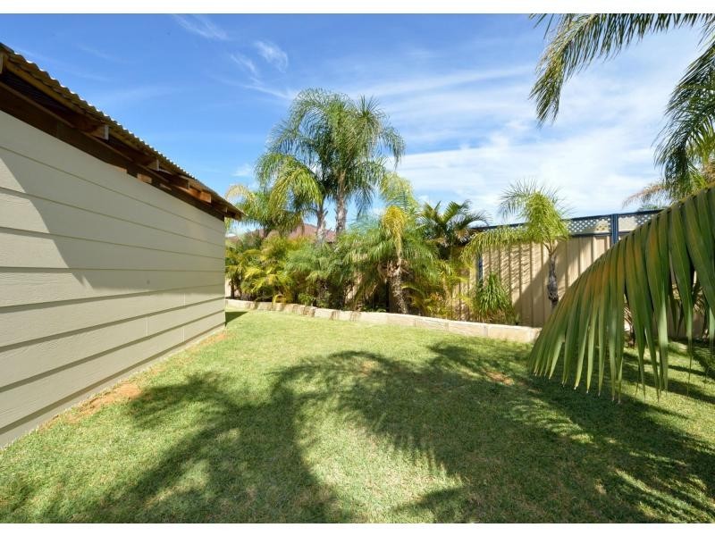 17 Manta Court, Warnbro WA 6169