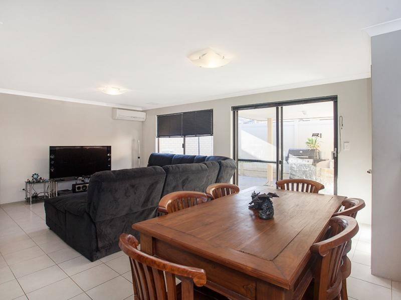 6 Garrett Way, Clarkson WA 6030