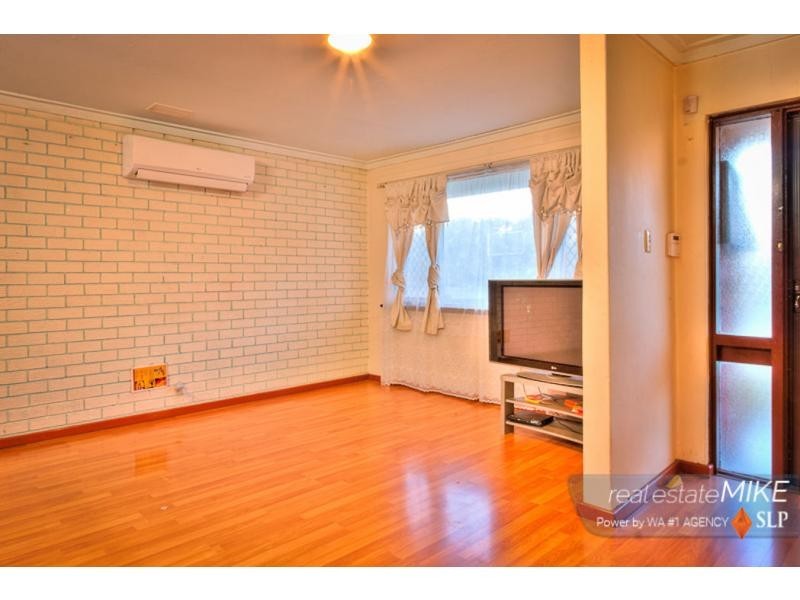 31 Casserley Avenue, Girrawheen WA 6064