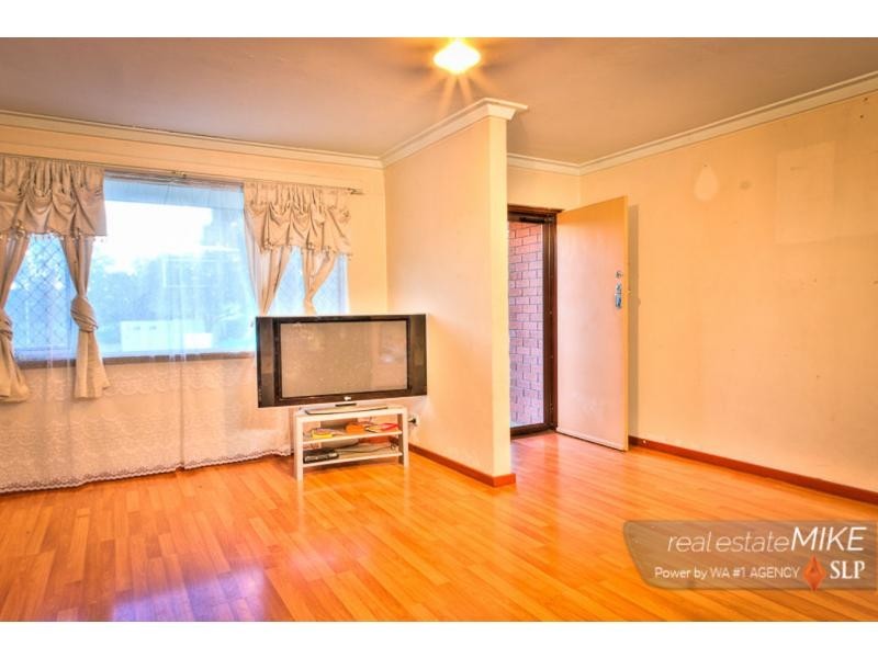 31 Casserley Avenue, Girrawheen WA 6064