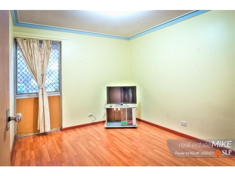 31 Casserley Avenue, Girrawheen WA 6064