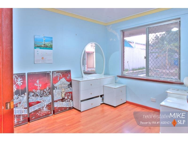 31 Casserley Avenue, Girrawheen WA 6064