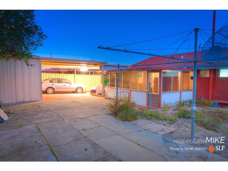 31 Casserley Avenue, Girrawheen WA 6064