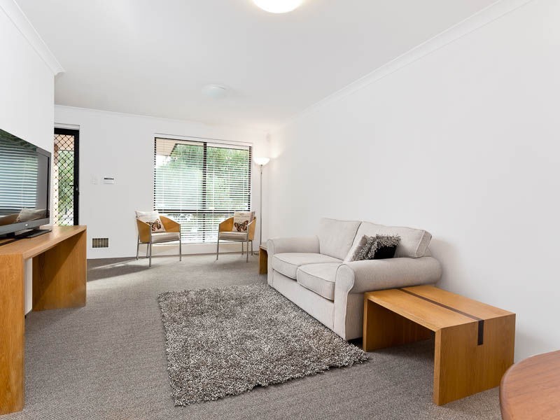 1/7 Barfield Road, Hammond Park WA 6164