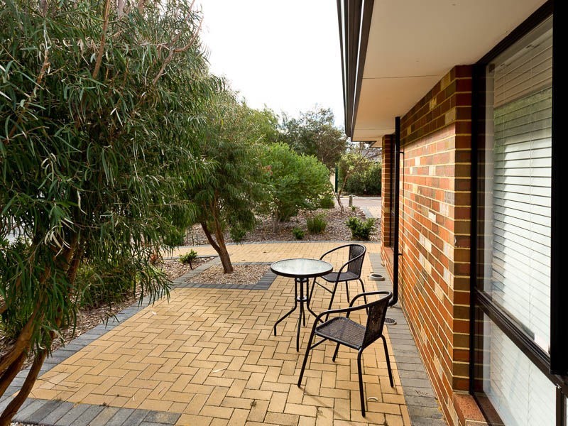 1/7 Barfield Road, Hammond Park WA 6164