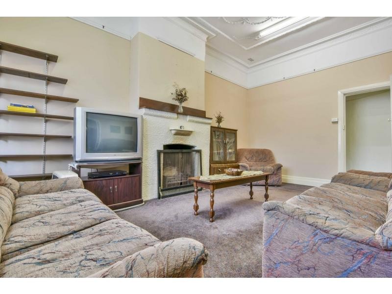 241 Ninth Avenue, Inglewood WA 6052