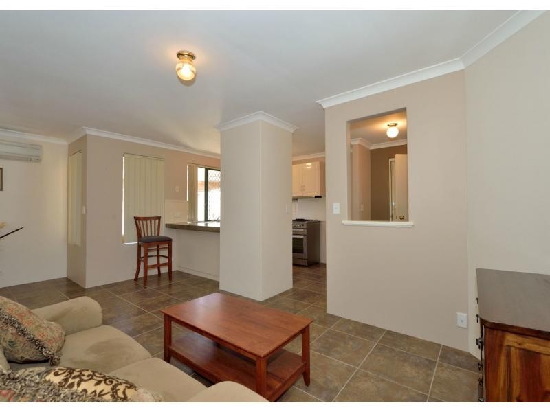 5/8 Dowling Street, Rockingham WA 6168