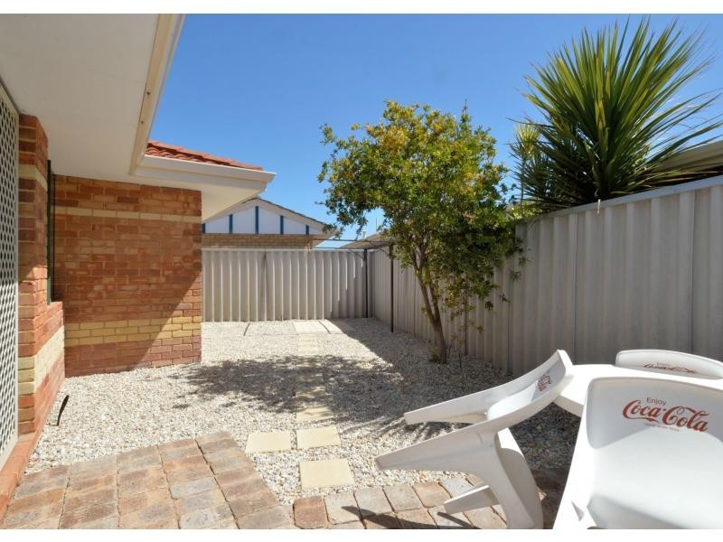 5/8 Dowling Street, Rockingham WA 6168