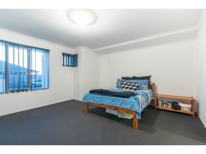 24 Medinah Street, Meadow Springs WA 6210