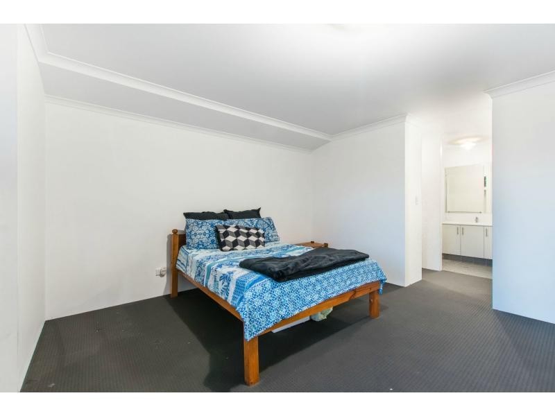 24 Medinah Street, Meadow Springs WA 6210