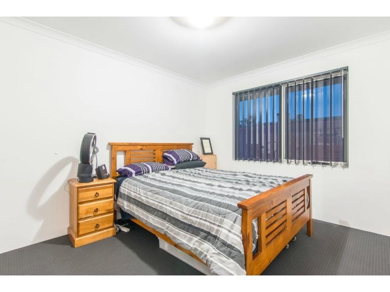 24 Medinah Street, Meadow Springs WA 6210