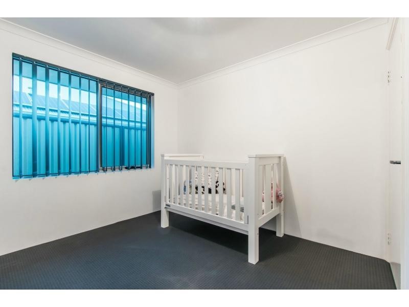 24 Medinah Street, Meadow Springs WA 6210