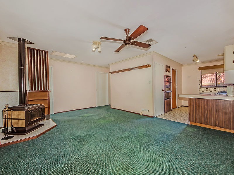 54 Chisham Avenue, Parmelia WA 6167