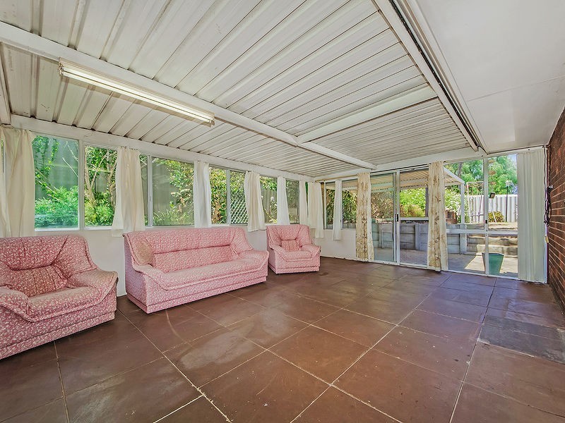 54 Chisham Avenue, Parmelia WA 6167
