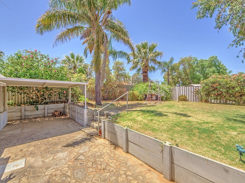 54 Chisham Avenue, Parmelia WA 6167