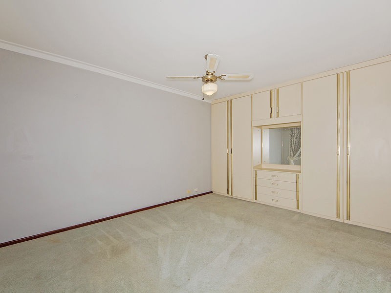 54 Chisham Avenue, Parmelia WA 6167