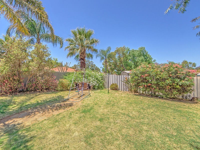 54 Chisham Avenue, Parmelia WA 6167